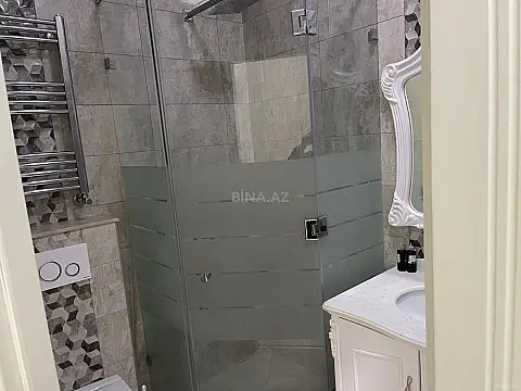 Kirayə verilir 2 otaqlı mənzil 65 m²