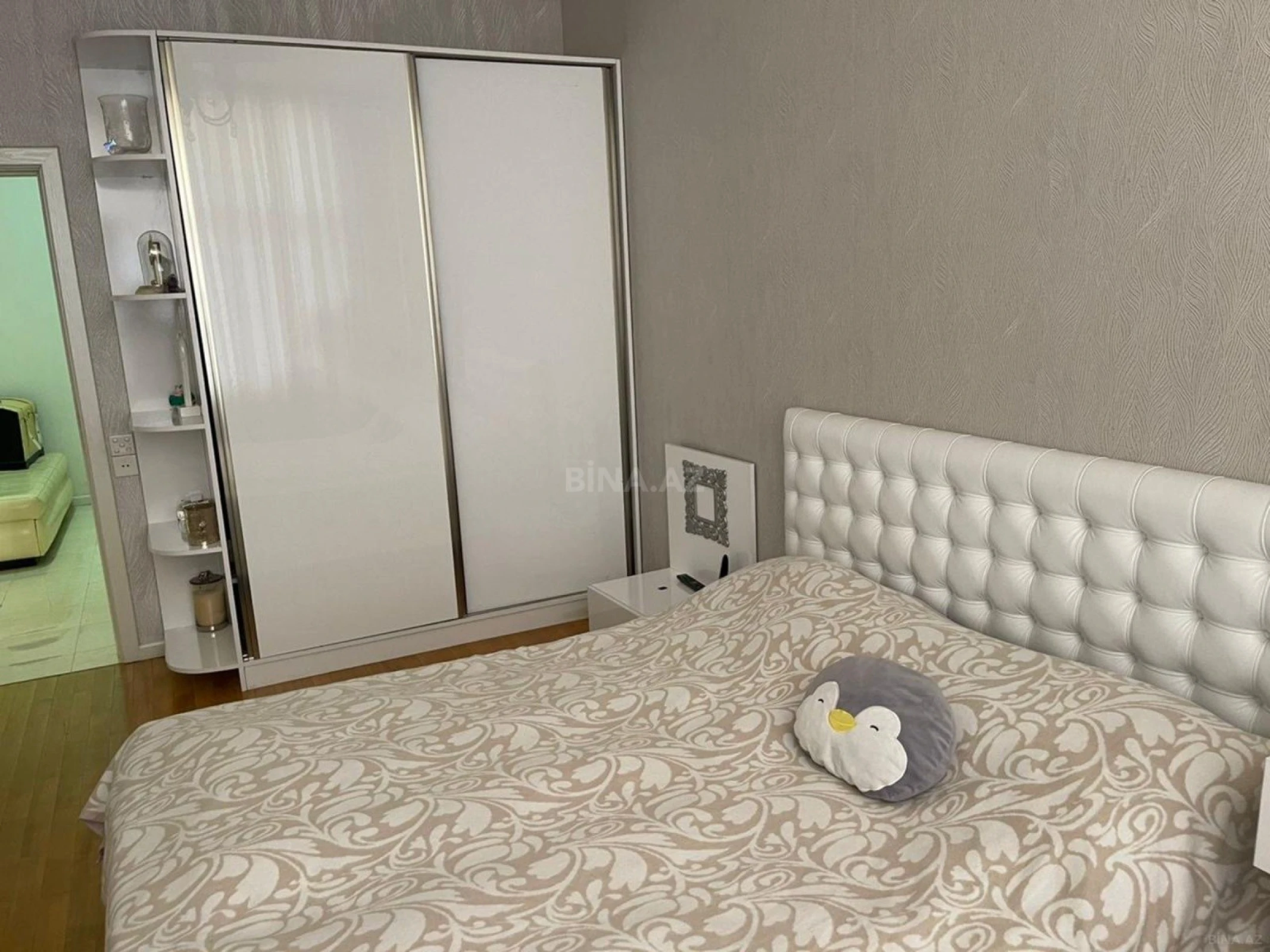 Kirayə verilir 2 otaqlı mənzil 65 m²
