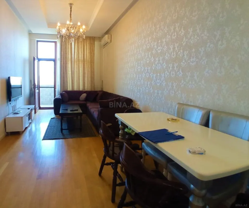 Kirayə verilir 2 otaqlı mənzil 65 m²