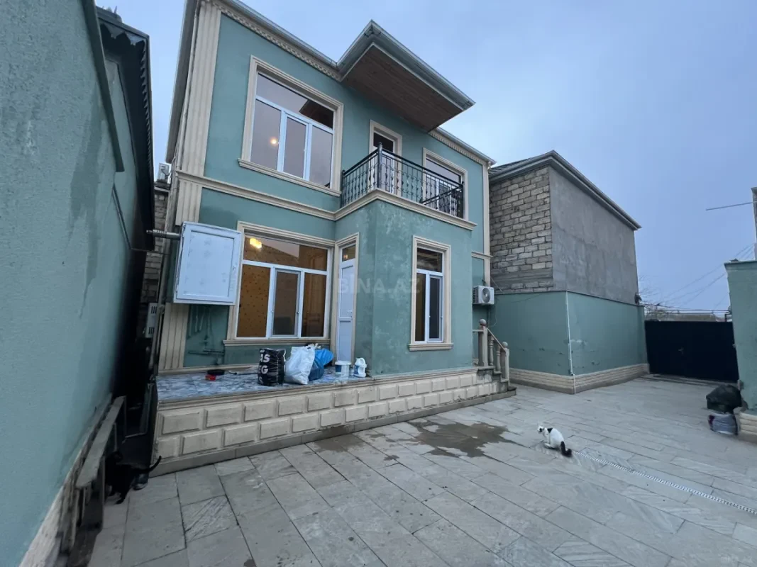 Satılır 4 otaqlı həyət evi 140 m²