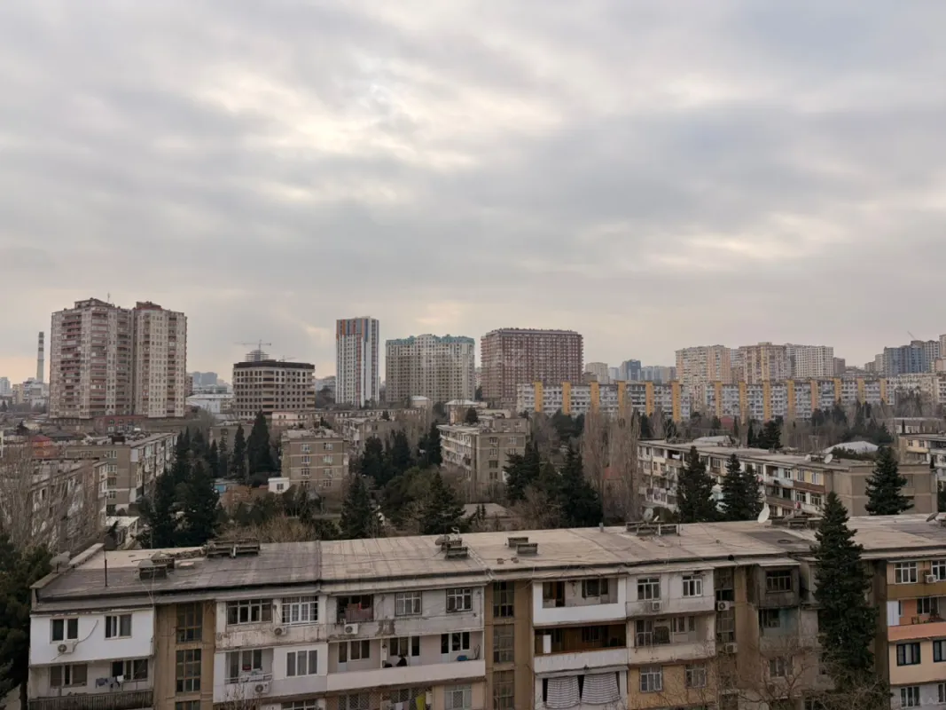 Satılır 2 otaqlı mənzil 65 m²