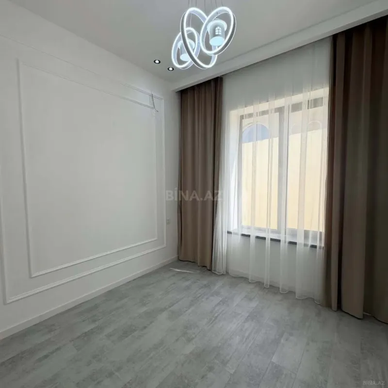 Satılır 4 otaqlı həyət evi 160 m²