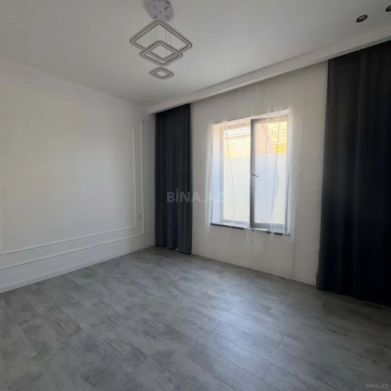 Satılır 4 otaqlı həyət evi 160 m²