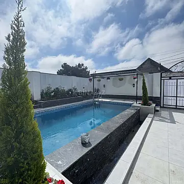 Satılır 4 otaqlı həyət evi 160 m²