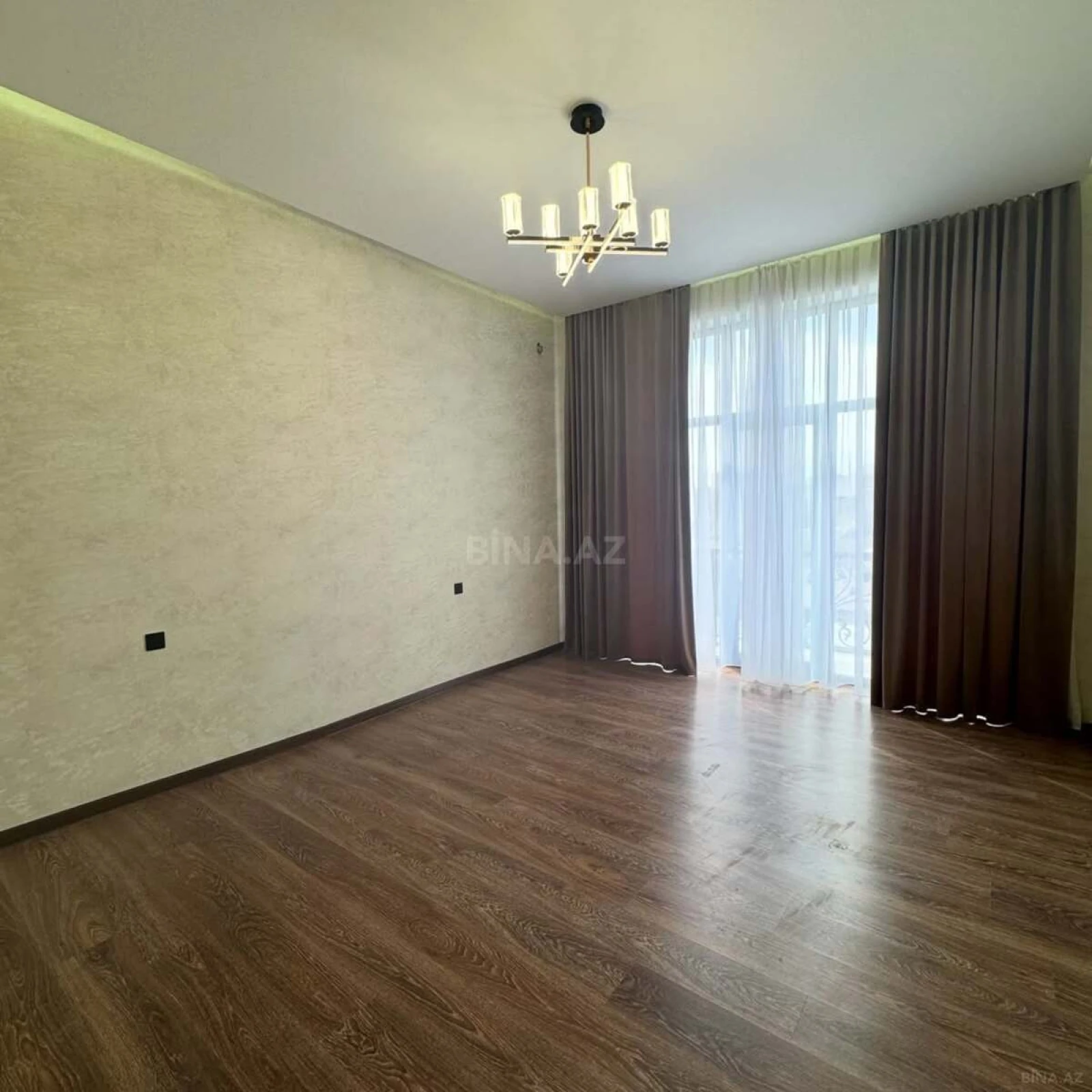 Satılır 4 otaqlı həyət evi 160 m²