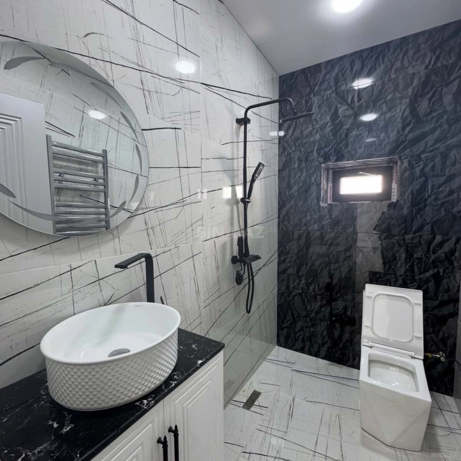 Satılır 4 otaqlı həyət evi 160 m²