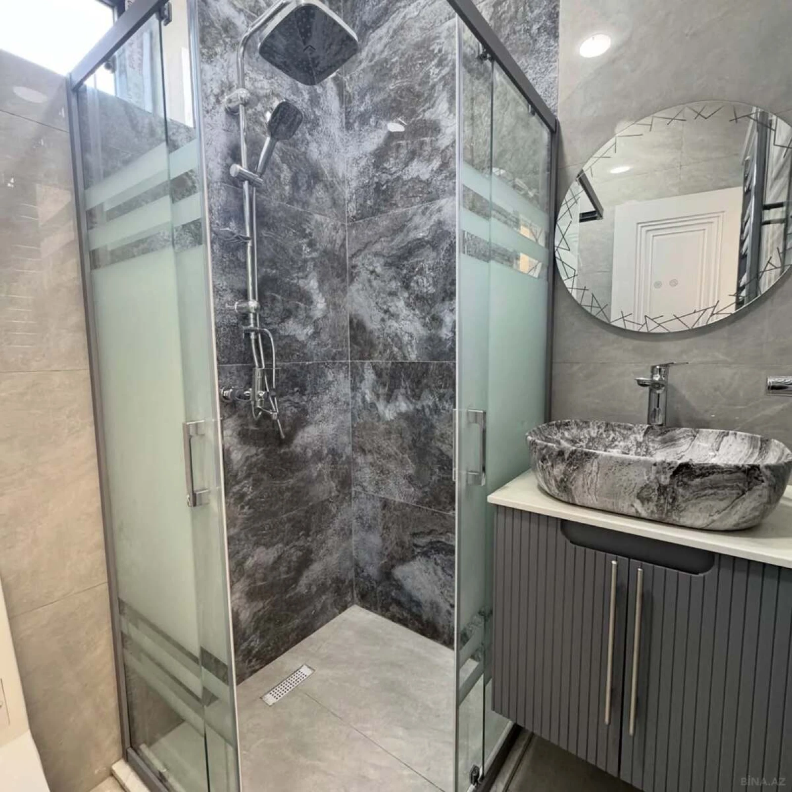 Satılır 4 otaqlı həyət evi 160 m²