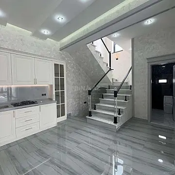 Satılır 4 otaqlı həyət evi 160 m²