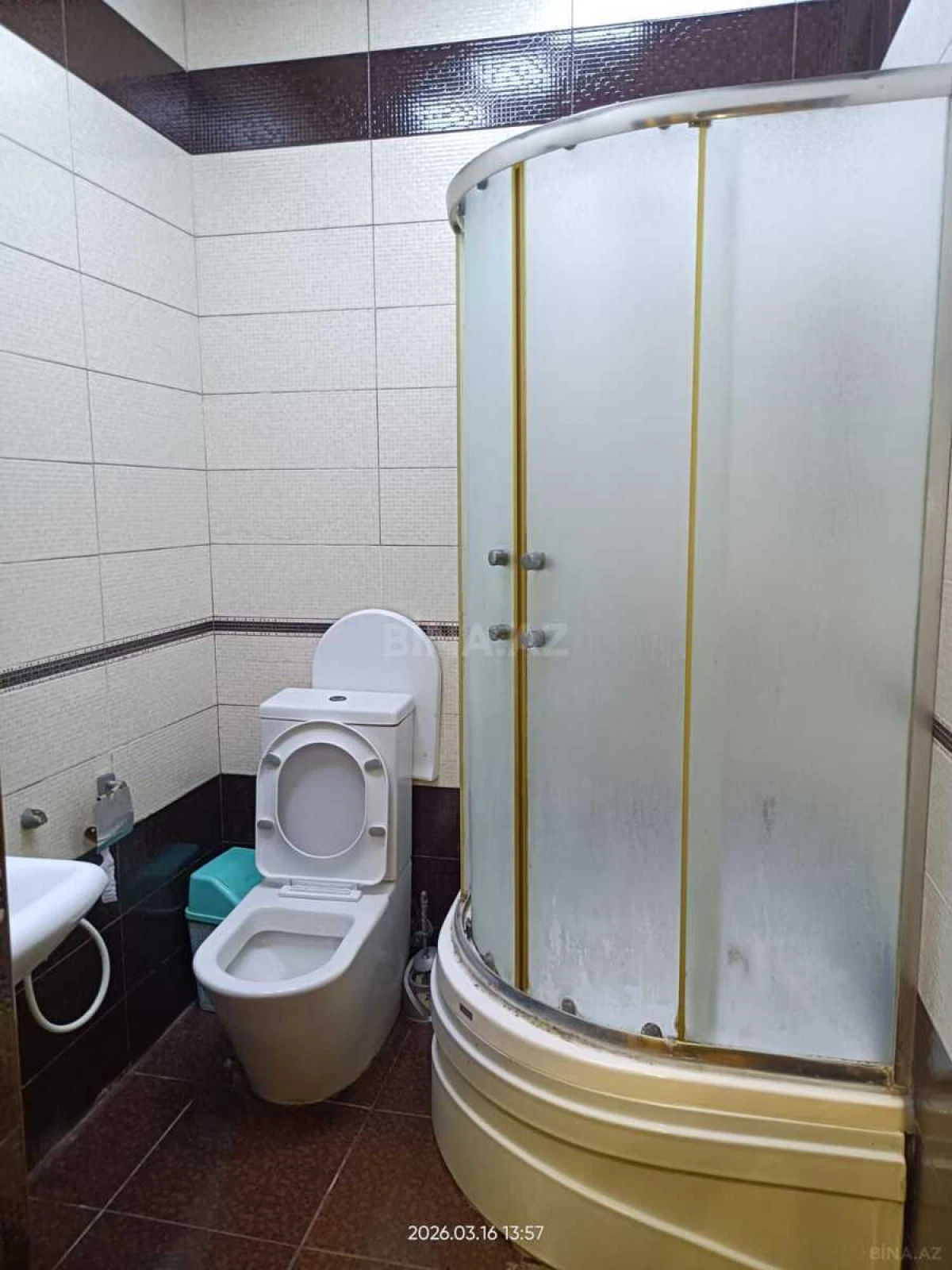 Kirayə verilir 3 otaqlı mənzil 150 m²