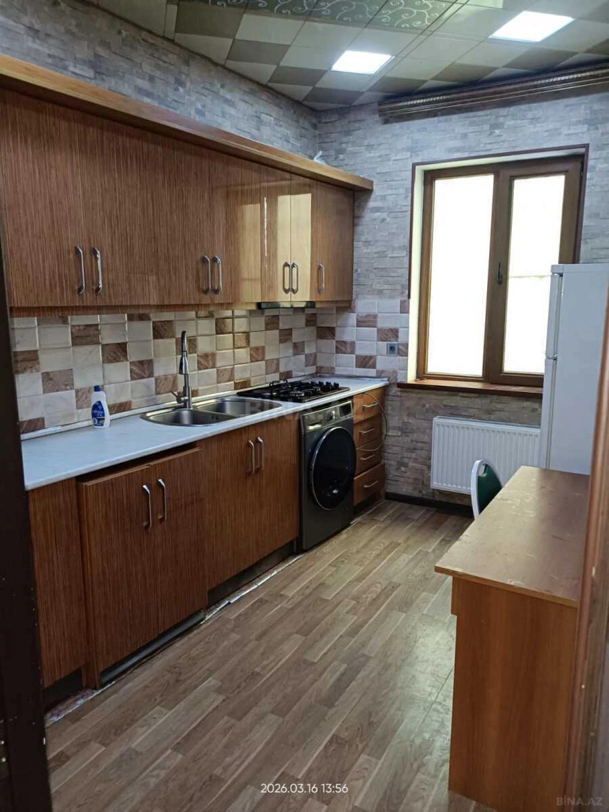 Kirayə verilir 3 otaqlı mənzil 150 m²