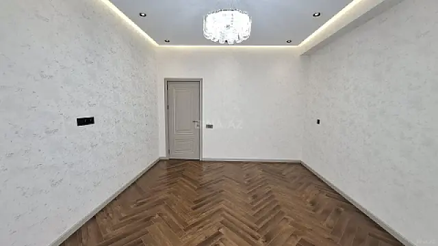 Satılır 2 otaqlı mənzil 82 m²