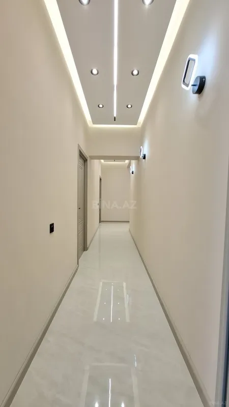Satılır 2 otaqlı mənzil 82 m²