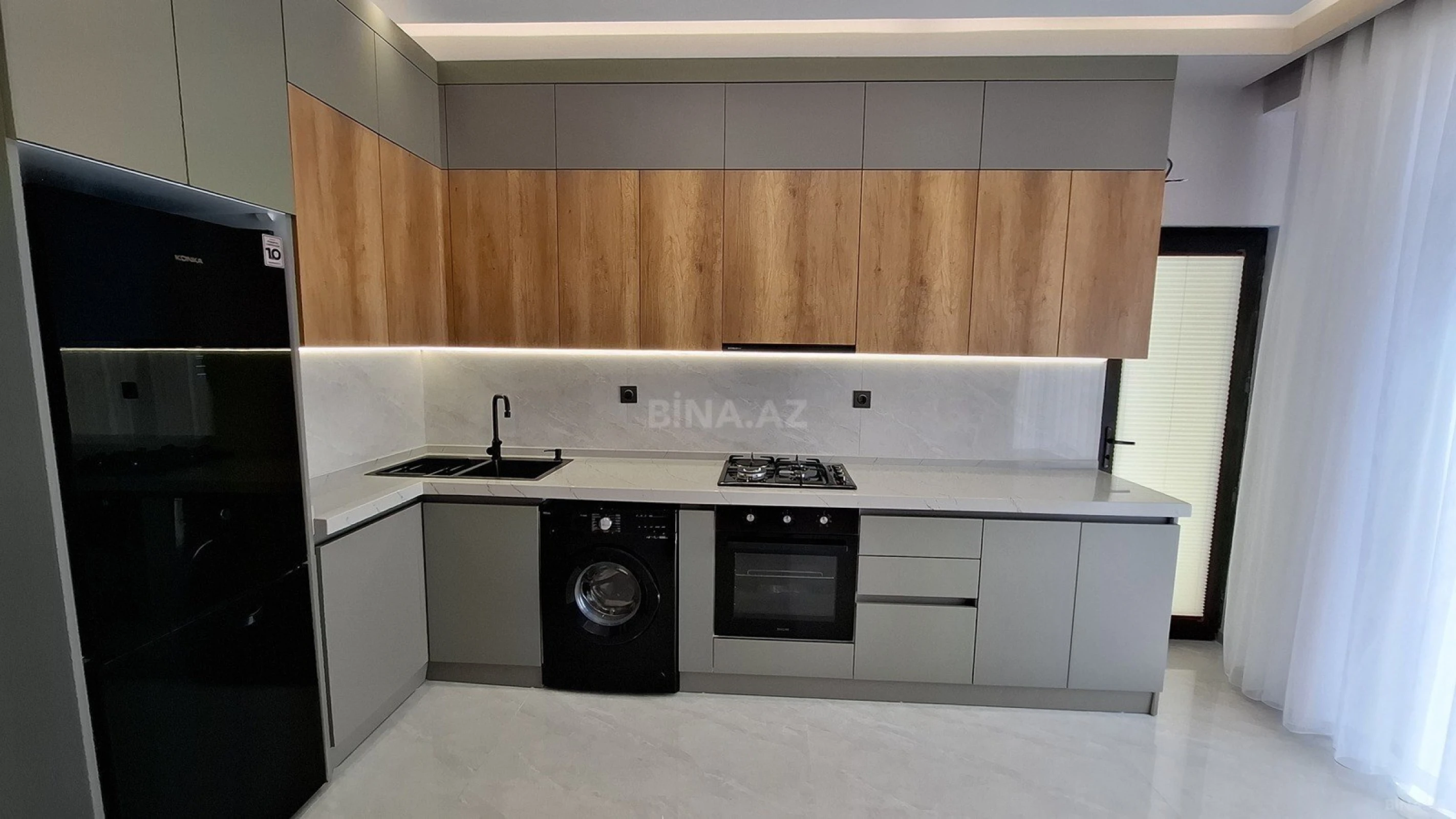 Satılır 2 otaqlı mənzil 82 m²