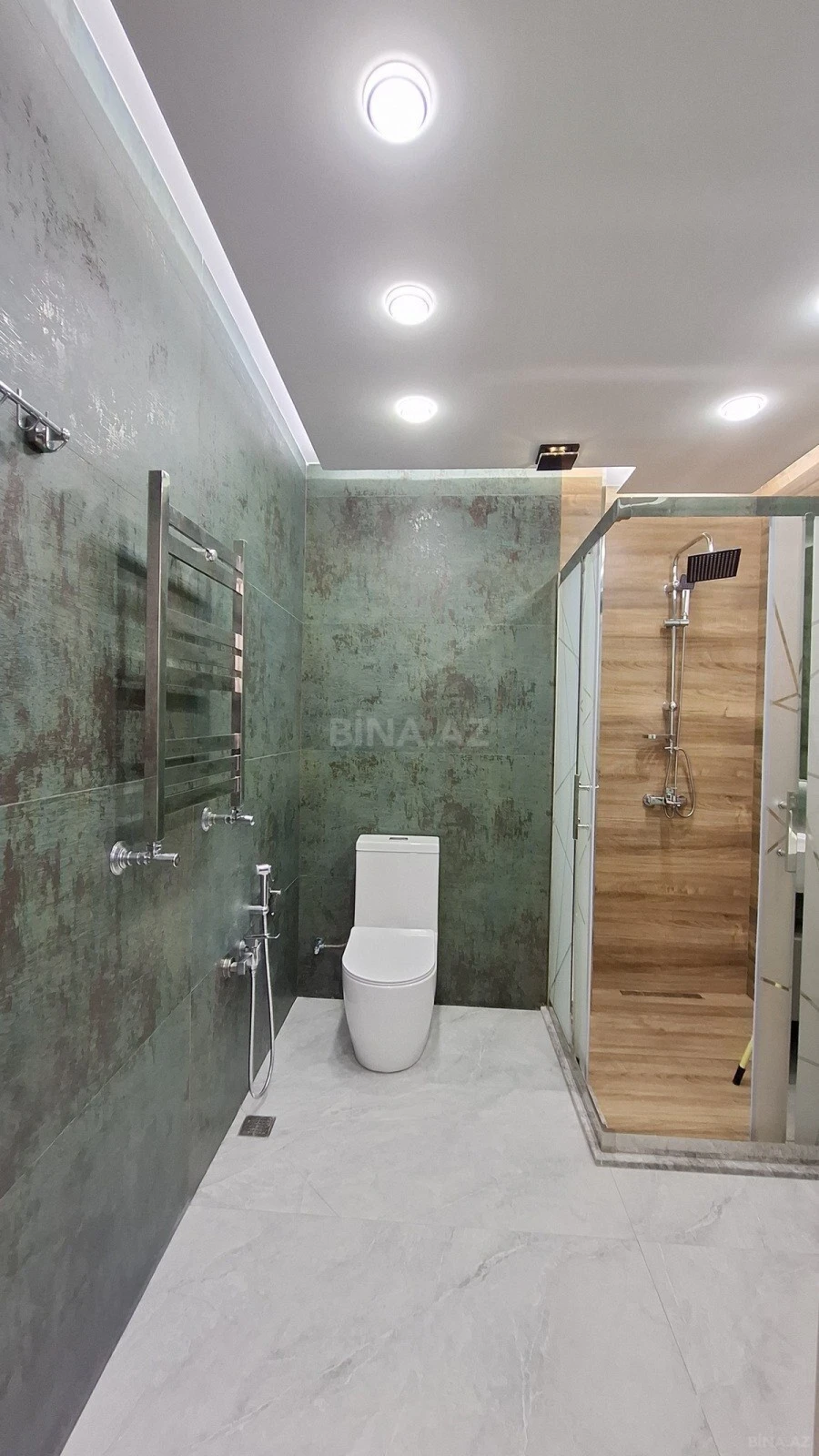 Satılır 2 otaqlı mənzil 82 m²