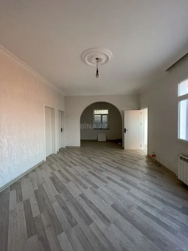 Satılır 5 otaqlı həyət evi 150 m²