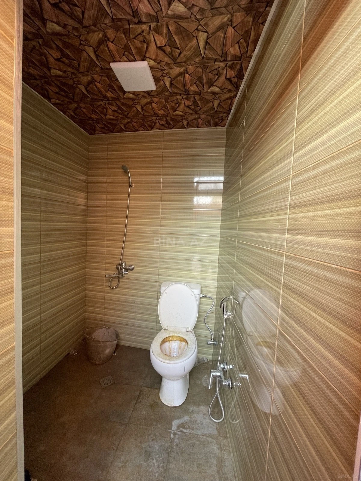 Satılır 5 otaqlı həyət evi 150 m²