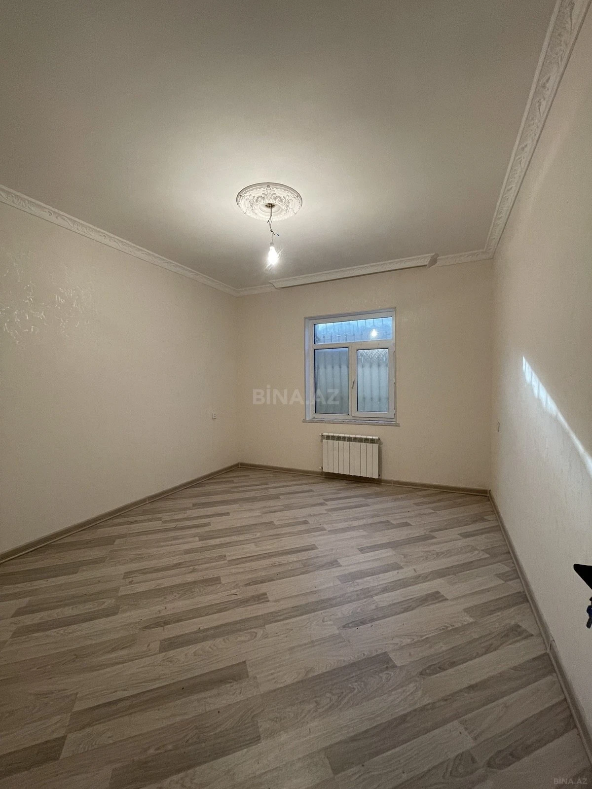 Satılır 5 otaqlı həyət evi 150 m²