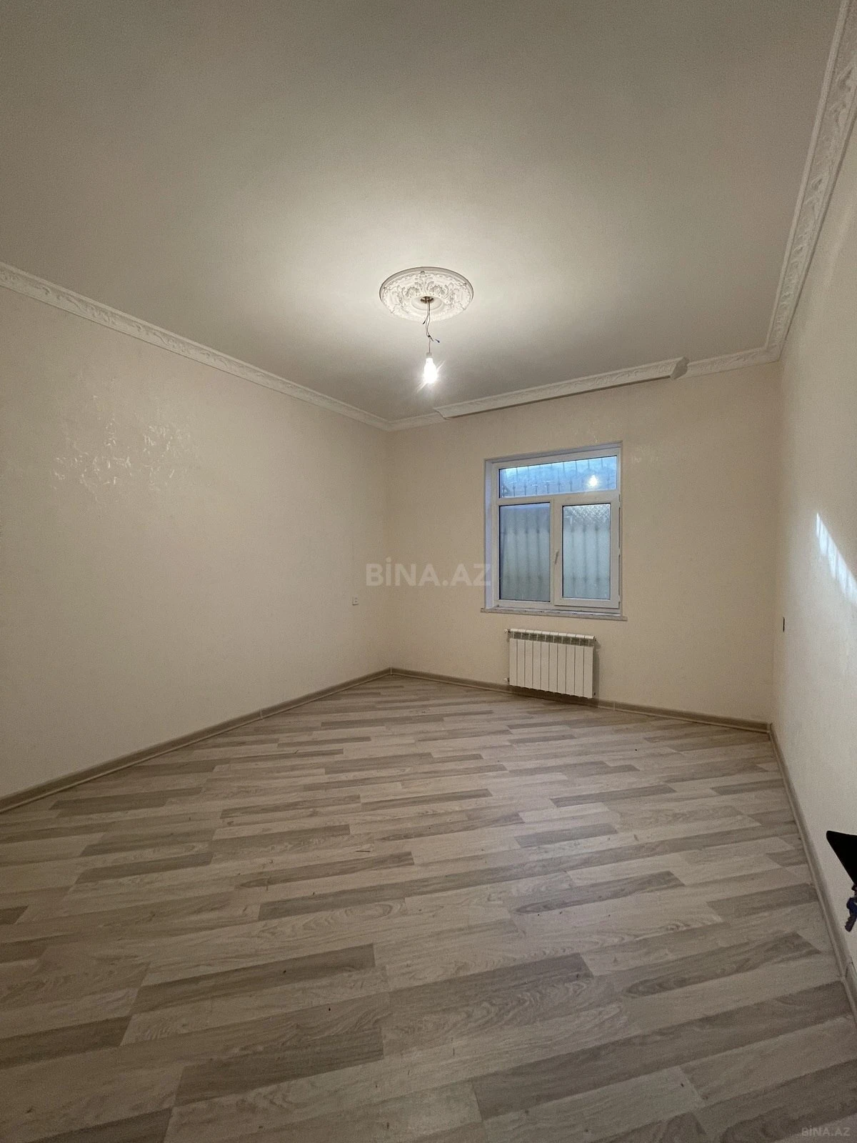 Satılır 5 otaqlı həyət evi 150 m²
