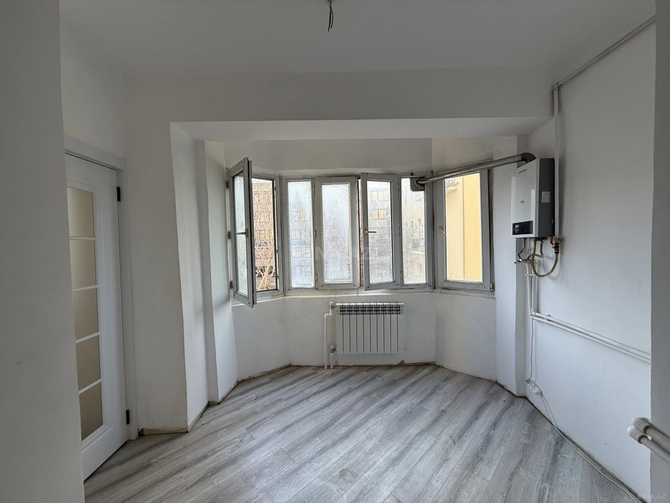 Satılır 3 otaqlı mənzil 85 m²