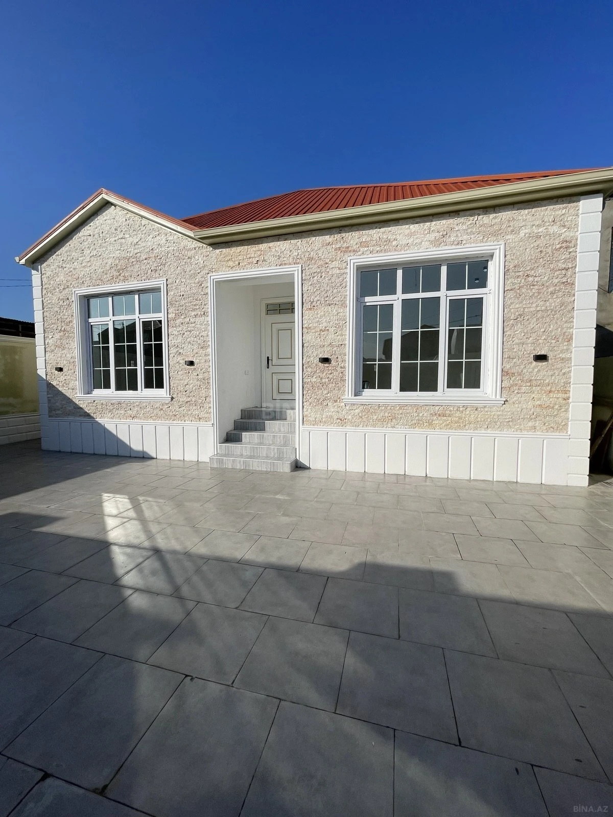 Satılır 4 otaqlı həyət evi 100 m²