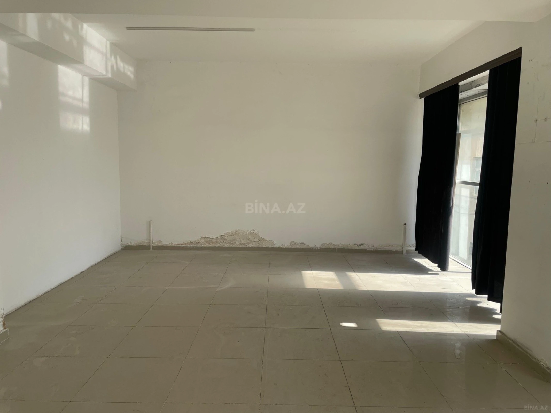 Kirayə verilir obyekt 2000 m²