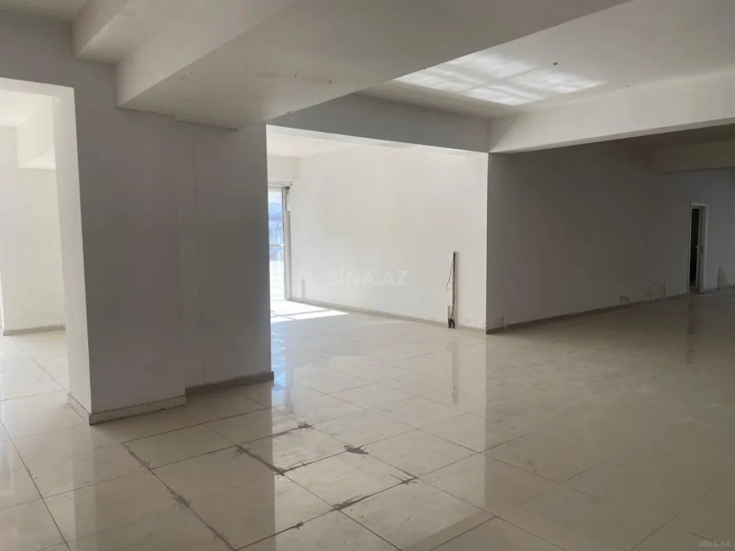 Kirayə verilir obyekt 2000 m²