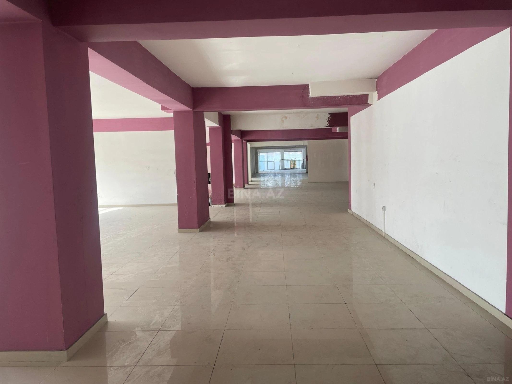 Kirayə verilir obyekt 2000 m²