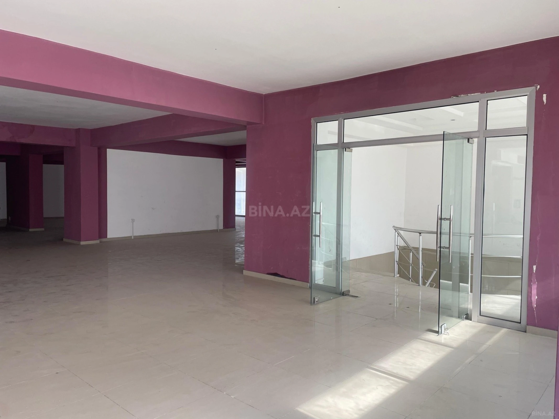 Kirayə verilir obyekt 2000 m²