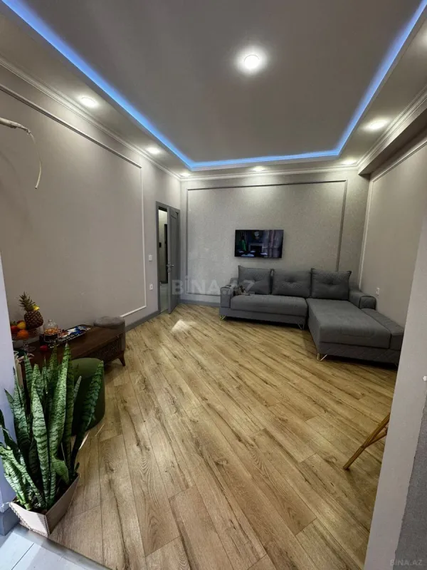 Satılır 2 otaqlı mənzil 65 m²
