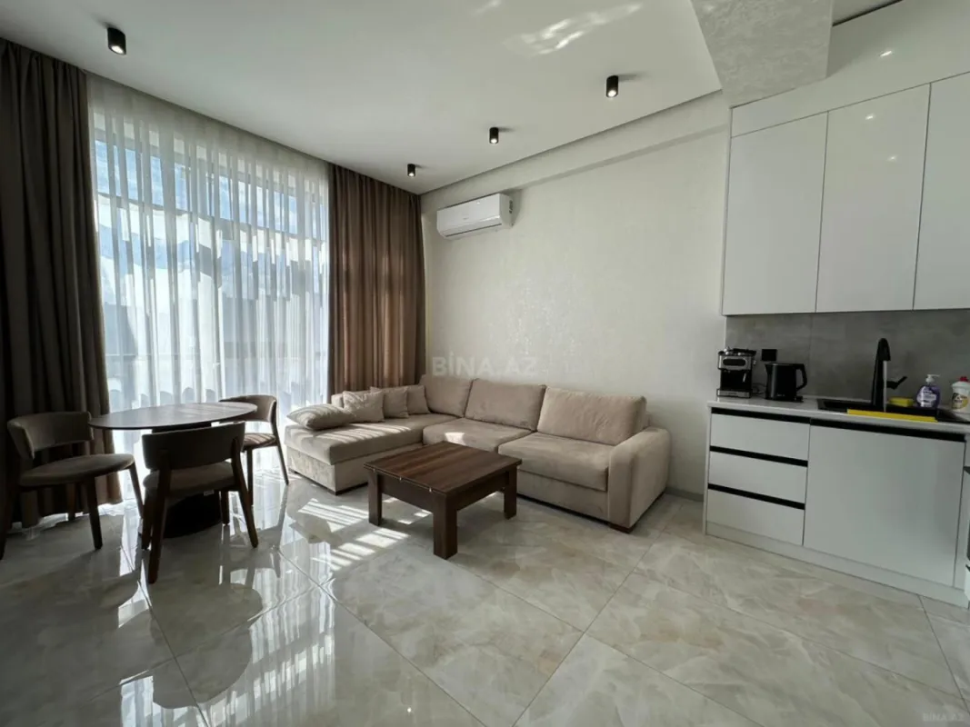 Kirayə verilir 2 otaqlı mənzil 77 m²