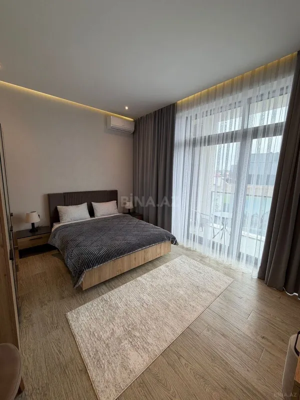 Kirayə verilir 2 otaqlı mənzil 77 m²