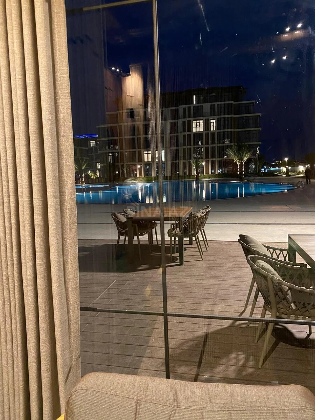 Kirayə verilir 2 otaqlı mənzil 77 m²