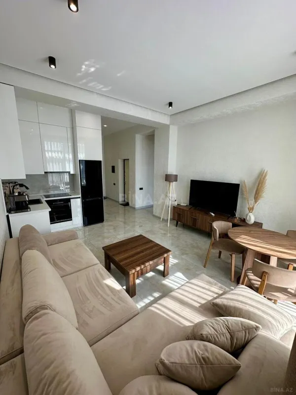 Kirayə verilir 2 otaqlı mənzil 77 m²