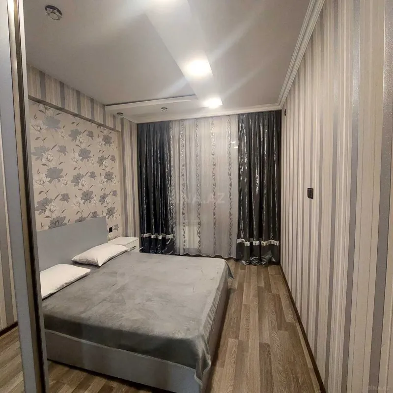 Kirayə verilir 2 otaqlı mənzil 80 m²
