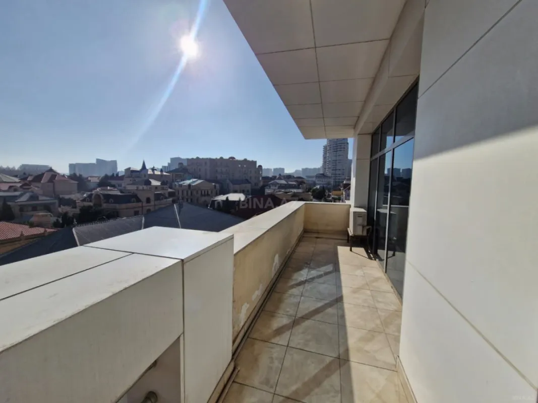 Kirayə verilir 8 otaqlı ofis 285 m²