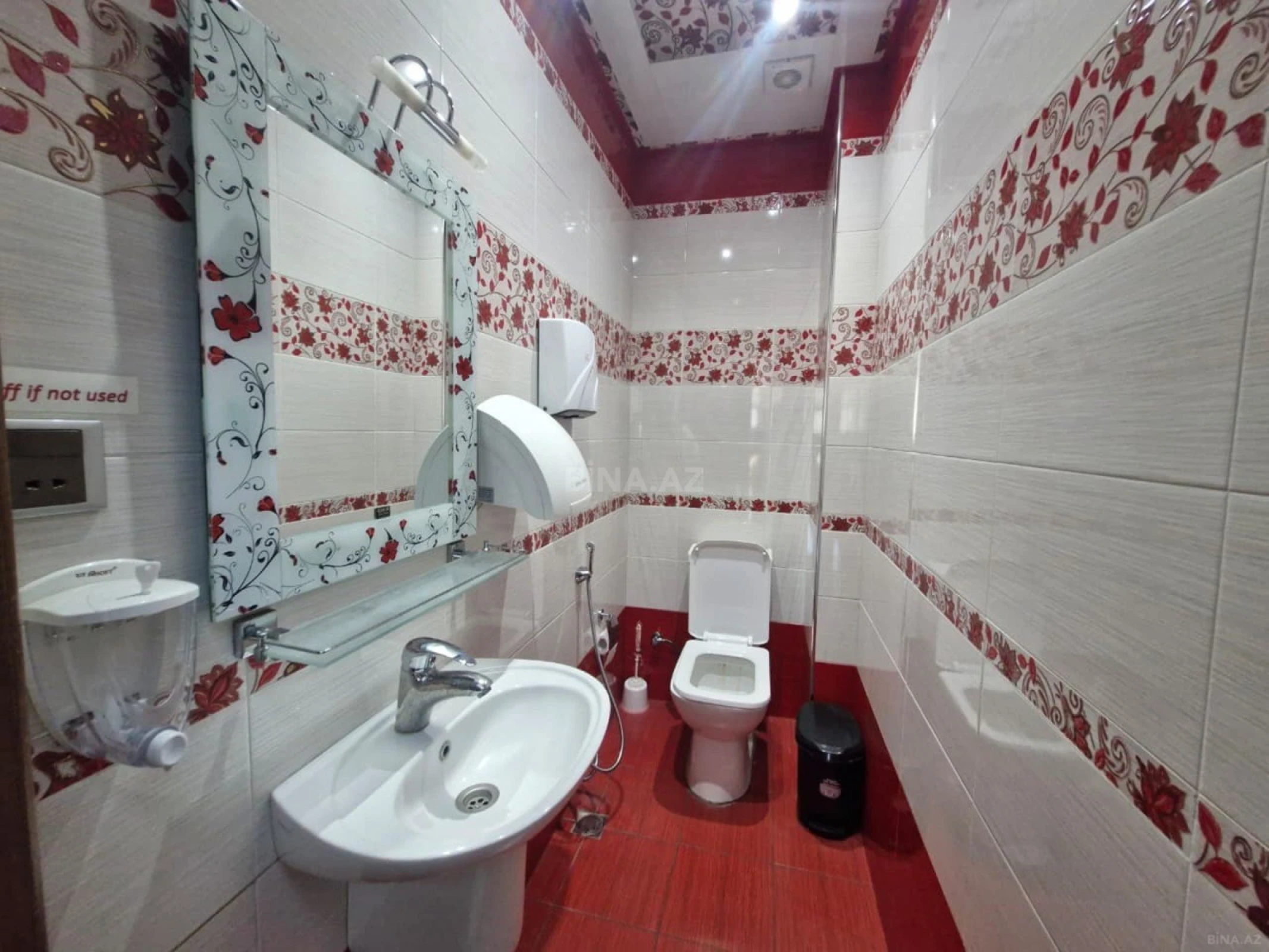 Kirayə verilir 8 otaqlı ofis 285 m²