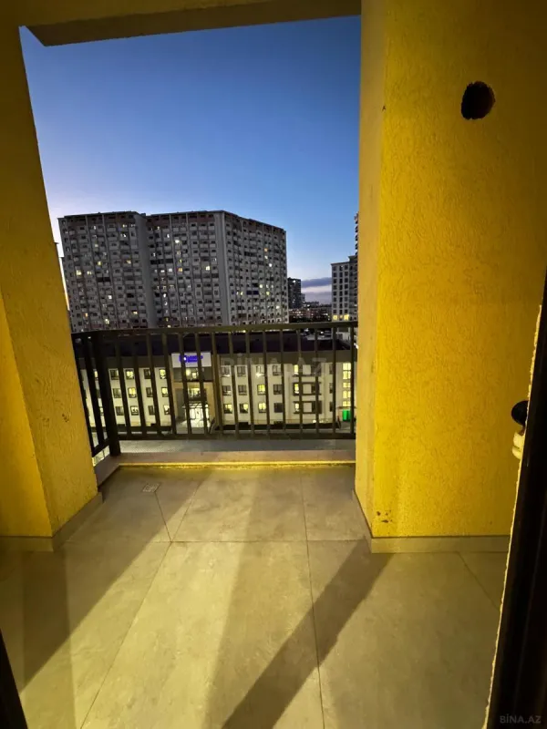 Satılır 2 otaqlı mənzil 61 m²