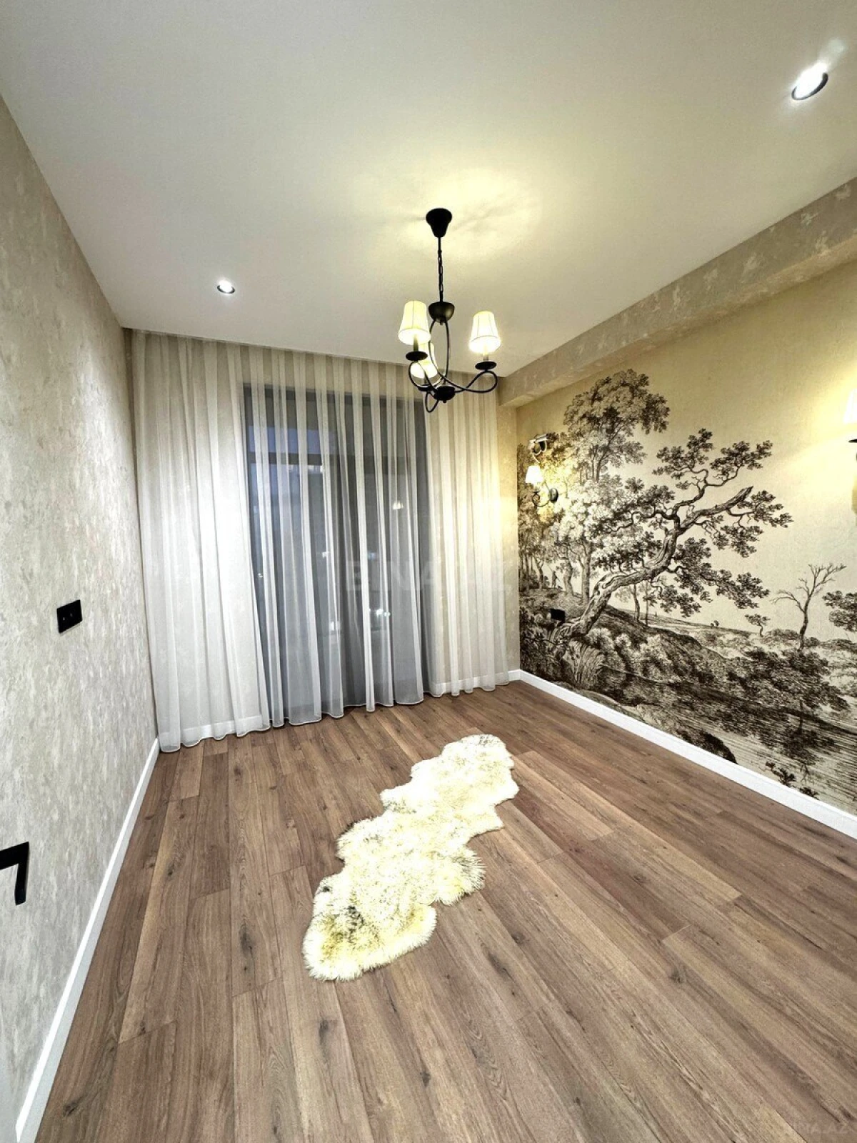 Satılır 2 otaqlı mənzil 61 m²