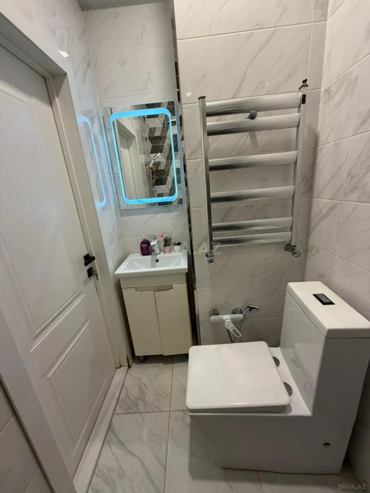 Satılır 2 otaqlı mənzil 52 m²