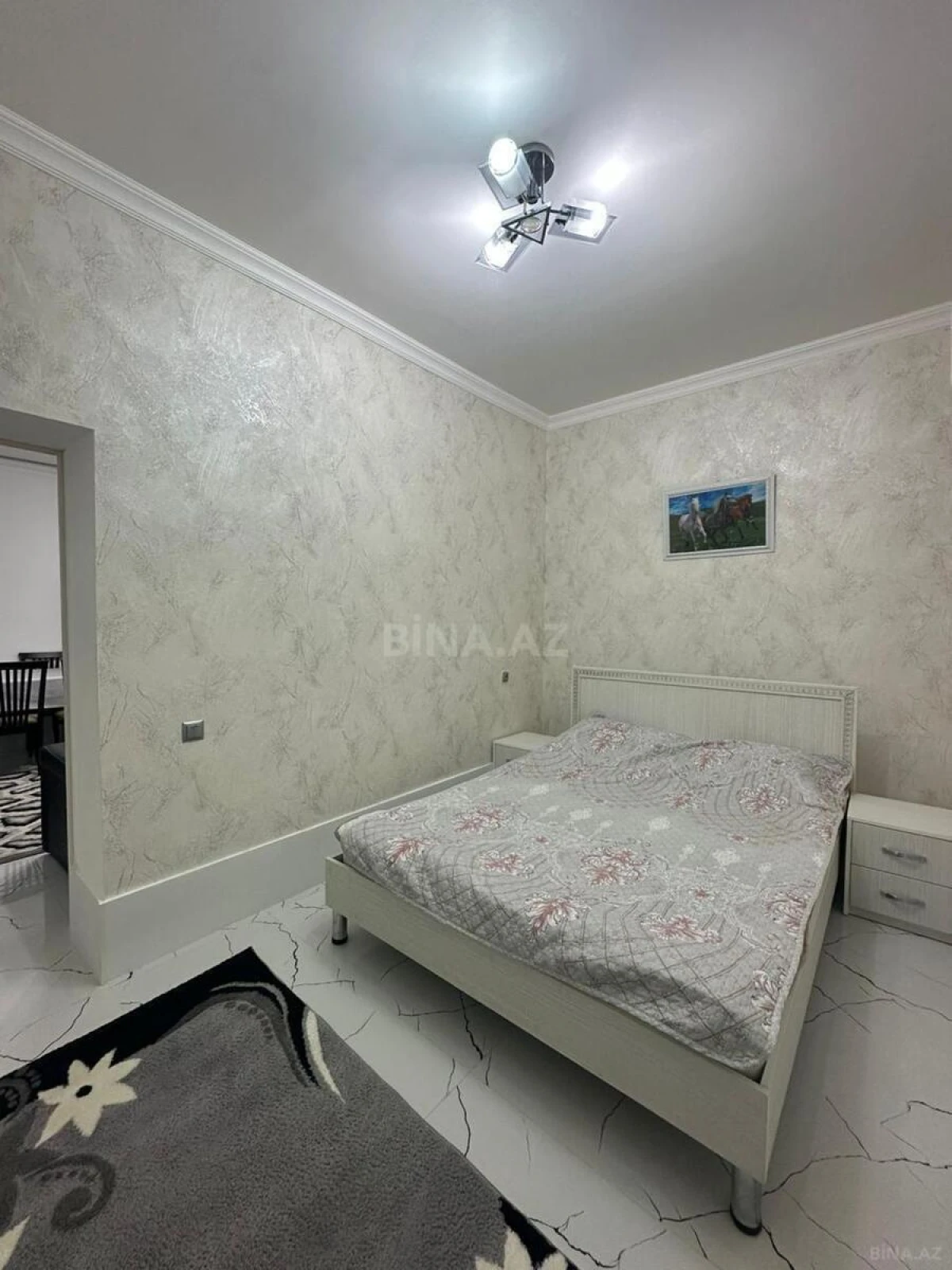 Kirayə verilir 2 otaqlı mənzil 50 m²