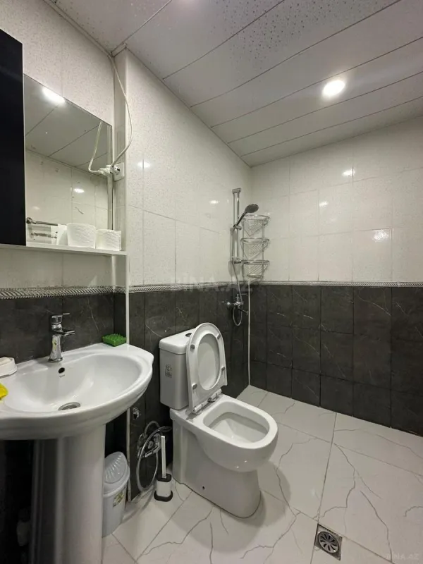 Kirayə verilir 2 otaqlı mənzil 50 m²