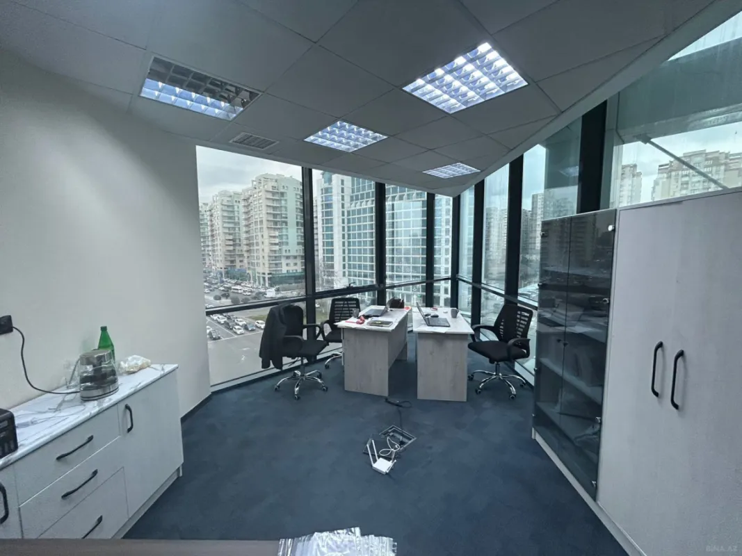 Kirayə verilir 3 otaqlı ofis 92 m²