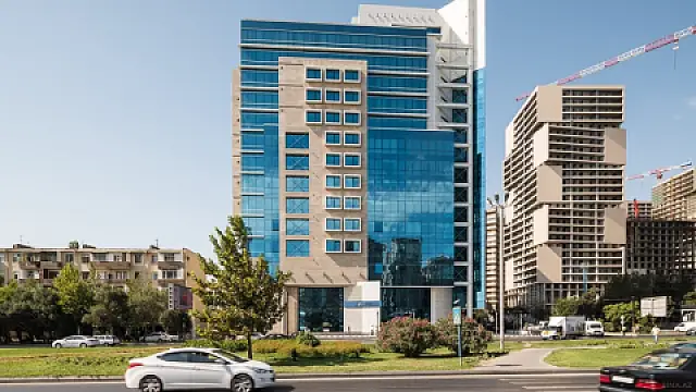 Kirayə verilir 3 otaqlı ofis 92 m² — Bakı 3 otaq 92.00 m²