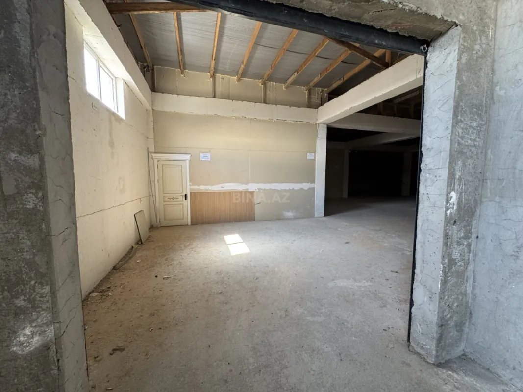 Satılır obyekt 580 m²