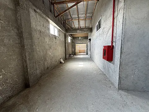 Satılır obyekt 580 m²