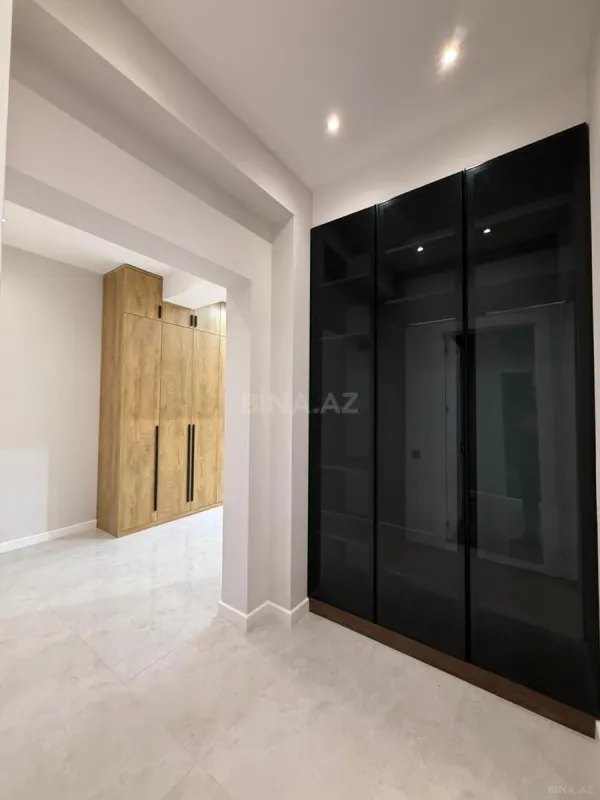 Satılır 3 otaqlı mənzil 120 m²