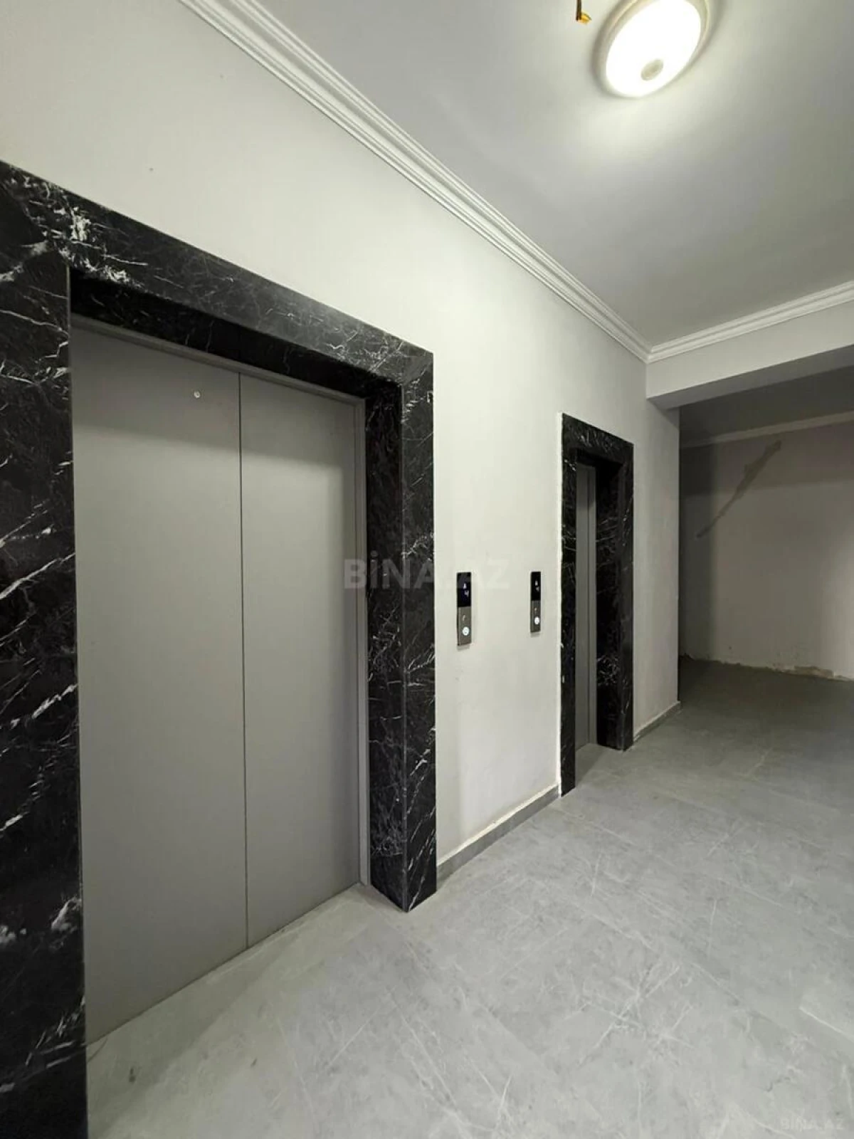 Satılır 3 otaqlı mənzil 120 m²