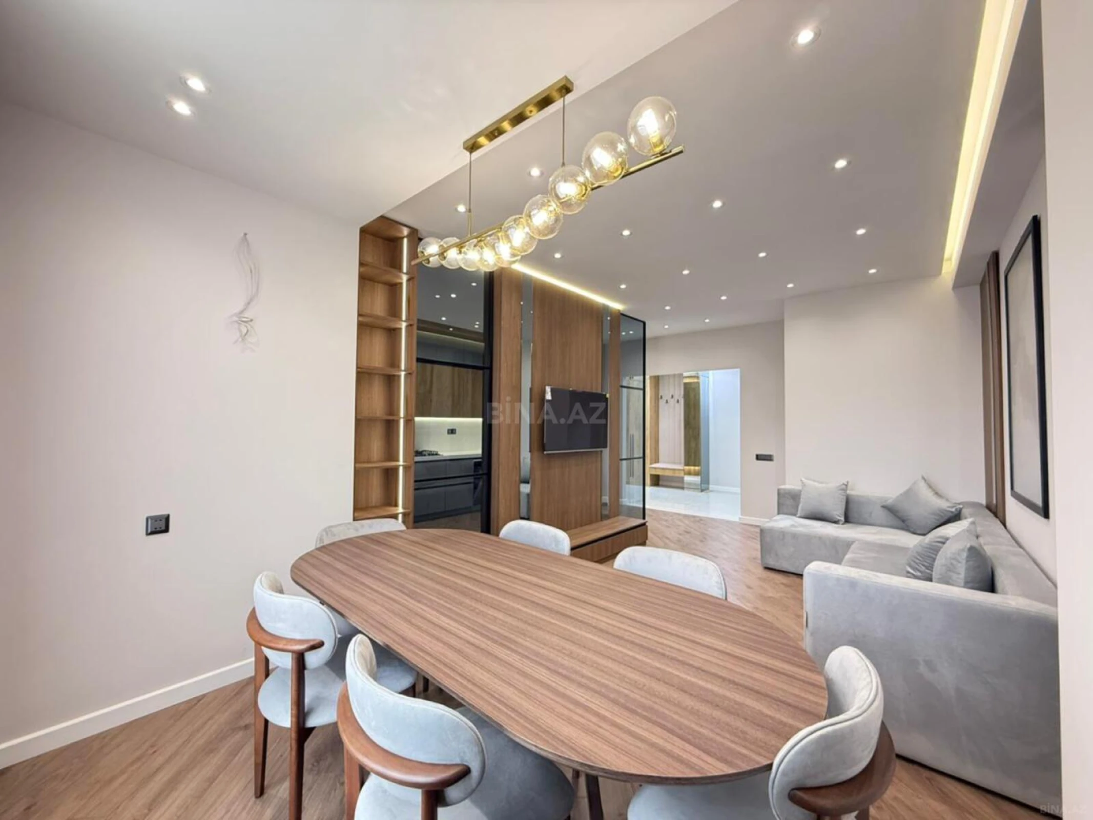 Satılır 3 otaqlı mənzil 120 m²