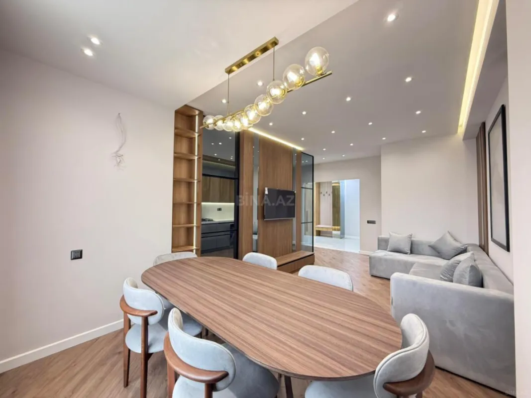 Satılır 3 otaqlı mənzil 120 m²