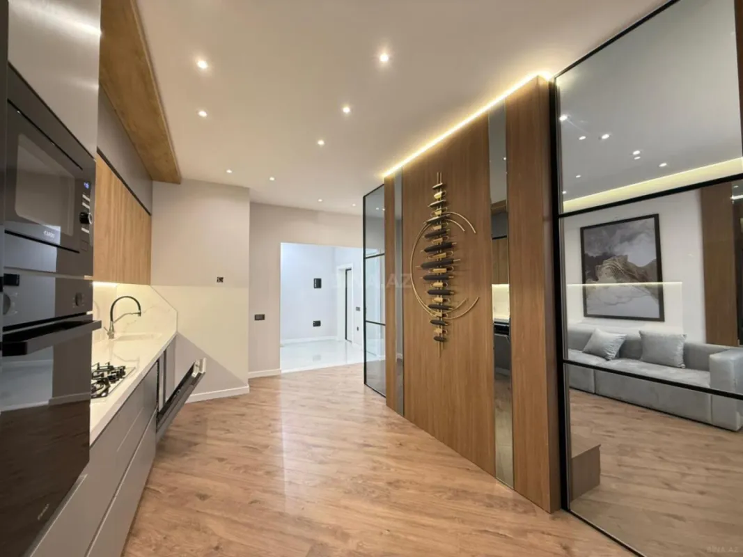 Satılır 3 otaqlı mənzil 120 m²